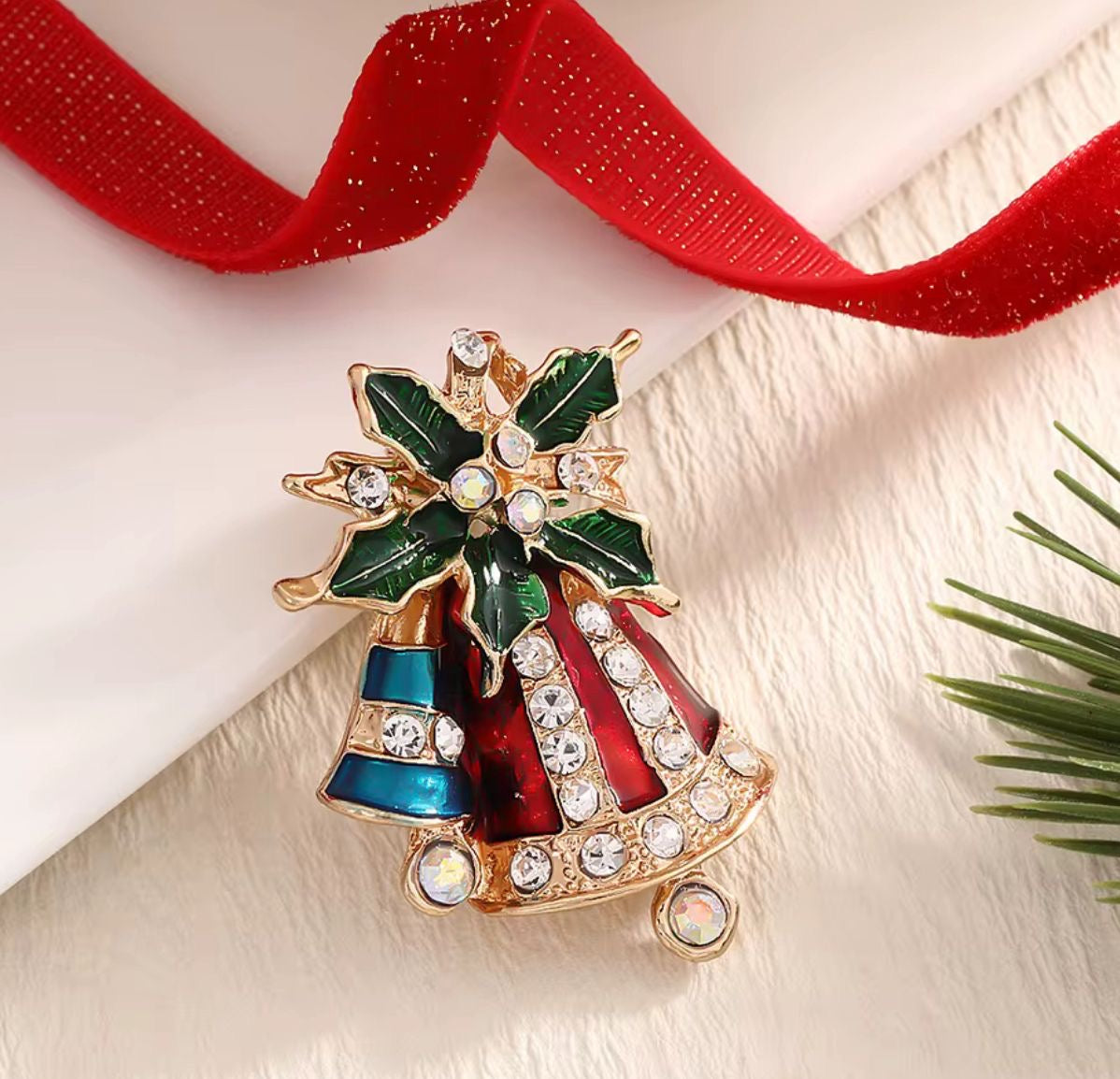 BR 80 Bell Christmas Zircon Brooch ( 1 PC ) Anti Resistant