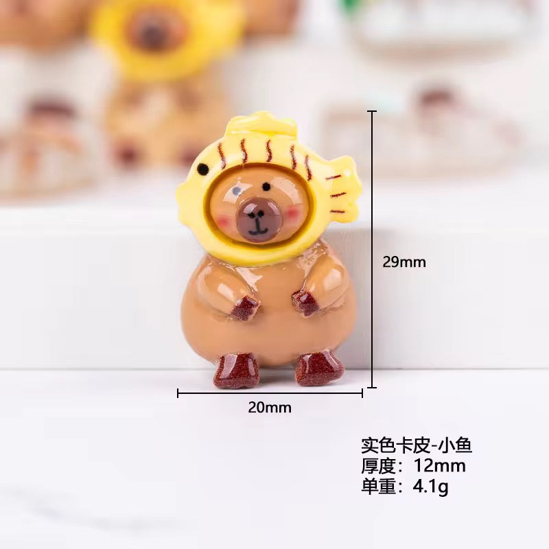 BBB 334 (c) Transparent Capybara Cartoon Resin charm ( 1 pc ) with Hook