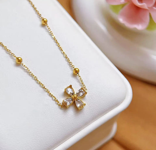 NSJ28C 4 petals Necklace - 18k Gold PVD plated 316 stainless steel - Anti tarnishp