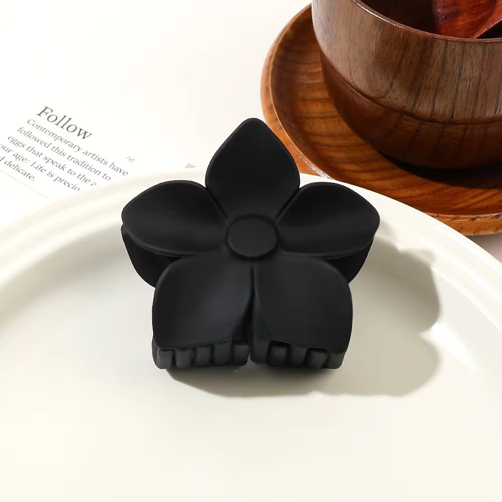 HA 15 (d) Black Mini Hawaii Floral Hair Claw Clip ( 1 pc )