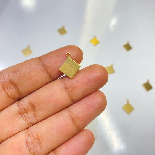 SS 1053 Textured square charm