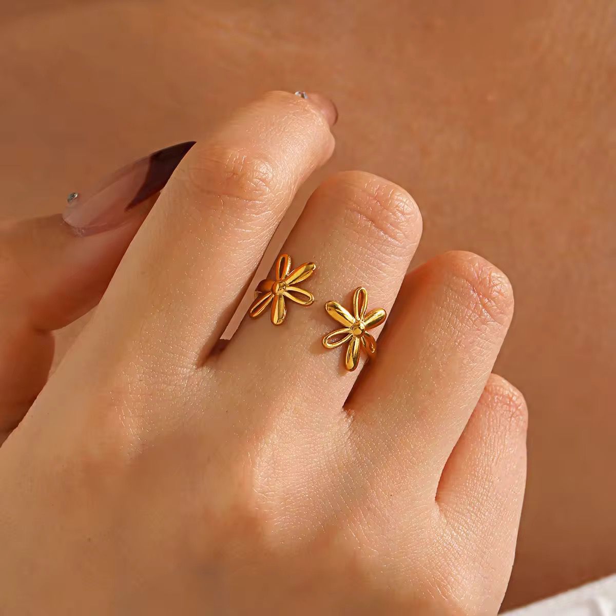 SJ 1020 Floral Ring Adjustable  - 18k Gold PVD plated stainless steel - Anti tarnish
