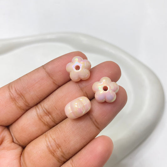 BBB 132 (G) Flower uv plated shiny irrediscent Acrylic bead (1PC)