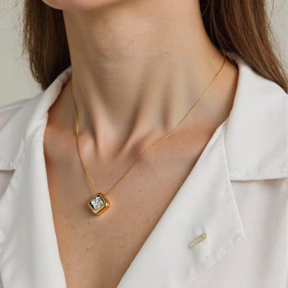 SJ 954 Chunky Zircon square modern minimalist Necklace - 18k Gold PVD plated stainless steel - Anti tarnish