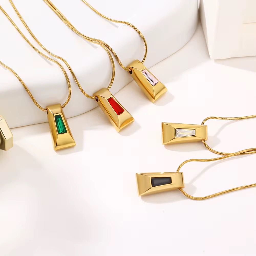 SJ 945 Vintage Style Zircon Snake chain Necklace - 18k Gold PVD plated stainless steel - Anti tarnish