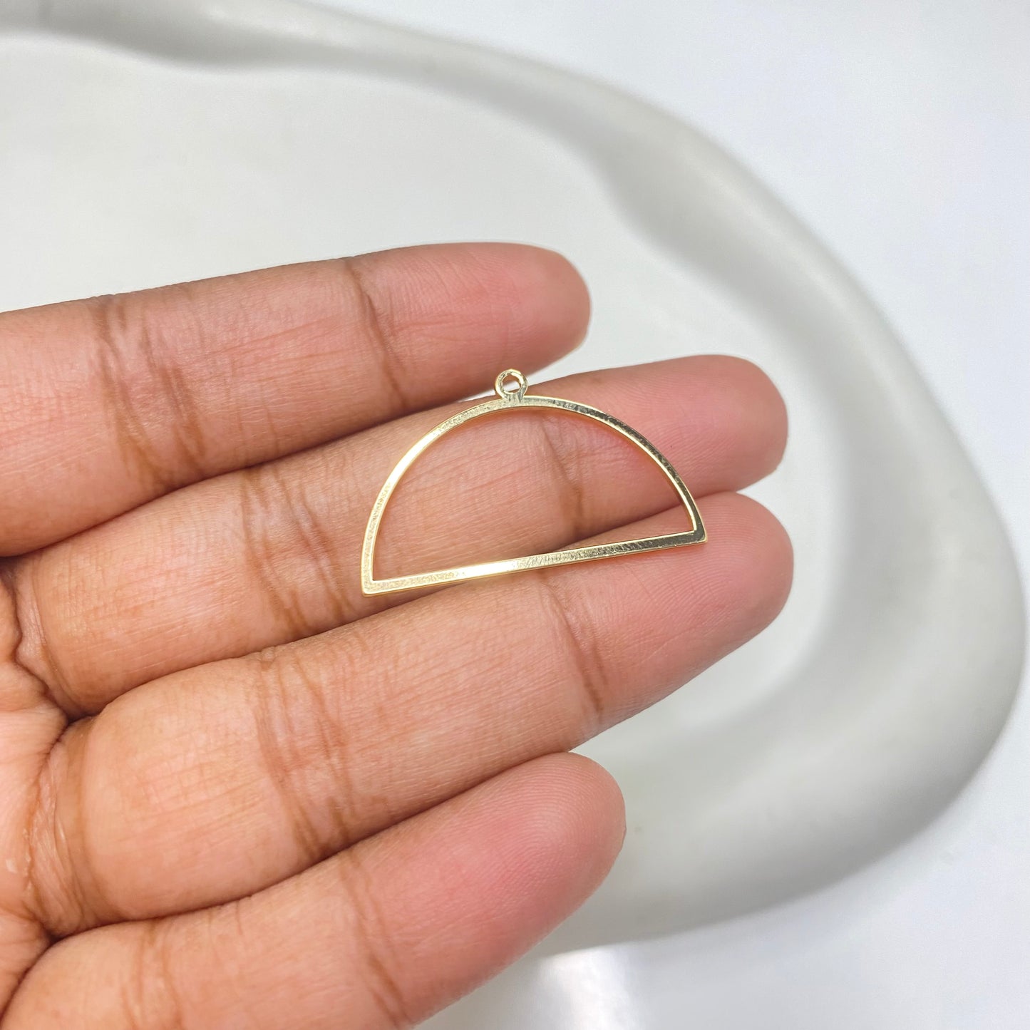 B 2185 half round hollow charm ( 1 pc )