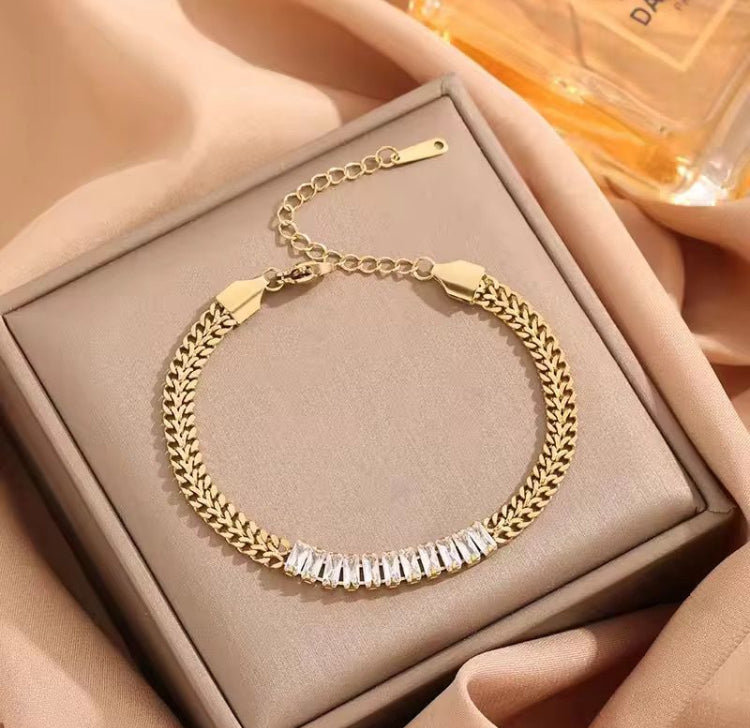 BSJ19B Zircon chain bracelet - 18k Gold PVD plated