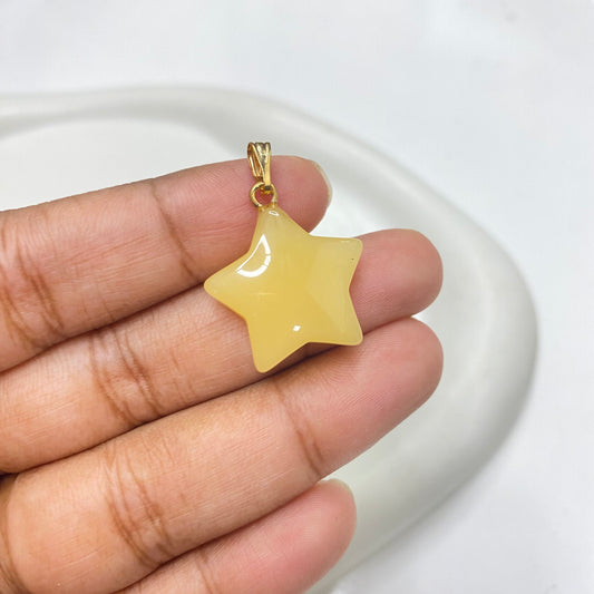GB 1557 Yellow Star glass pendant- per piece