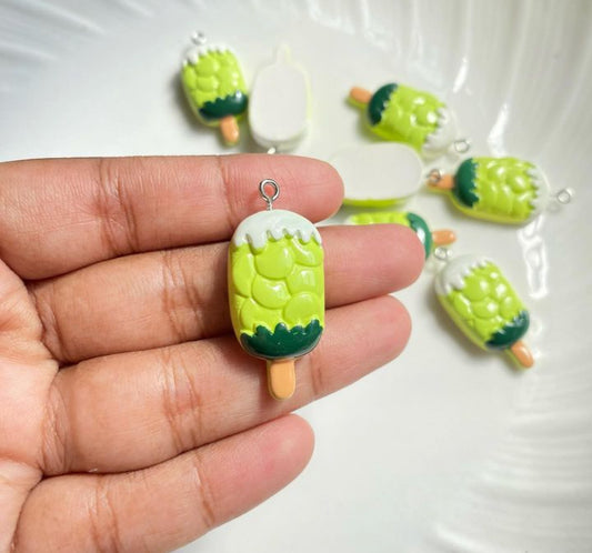 R830 fruit ice cream resin charm