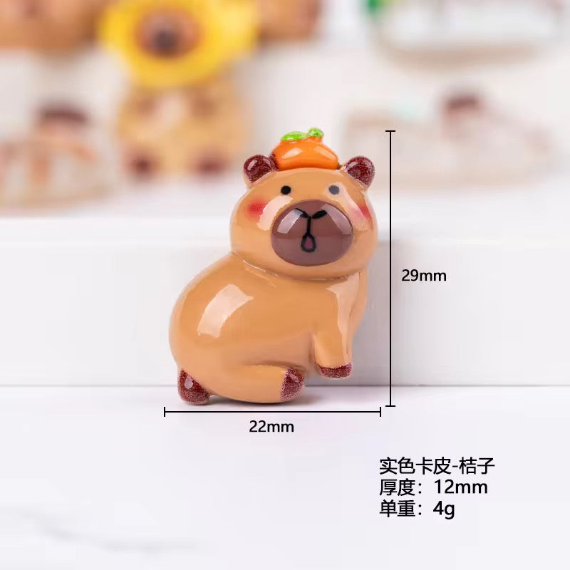 BBB 334 (b) Transparent Capybara Cartoon Resin charm ( 1 pc ) with Hook