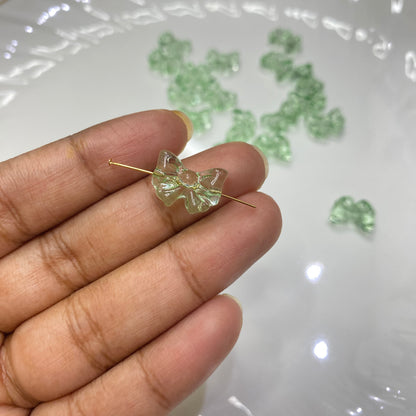 GB 907 light green bow glass bead- per piece