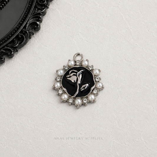 MC02E Black Round Rose Gothic Charm ( 1 pc )