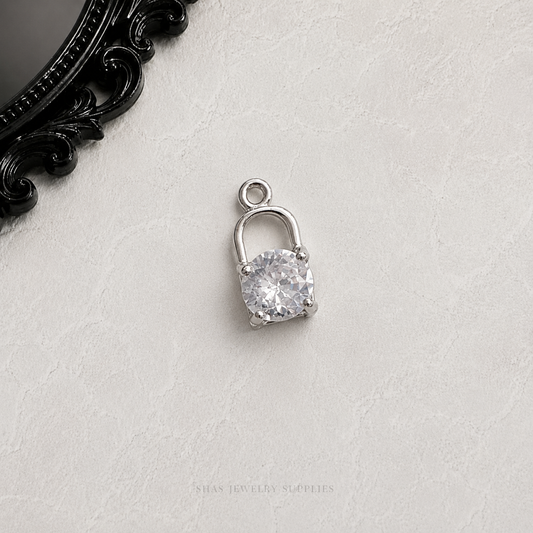MC02T White Zircon Lock Y2K Gothic Charm ( 1 pc )