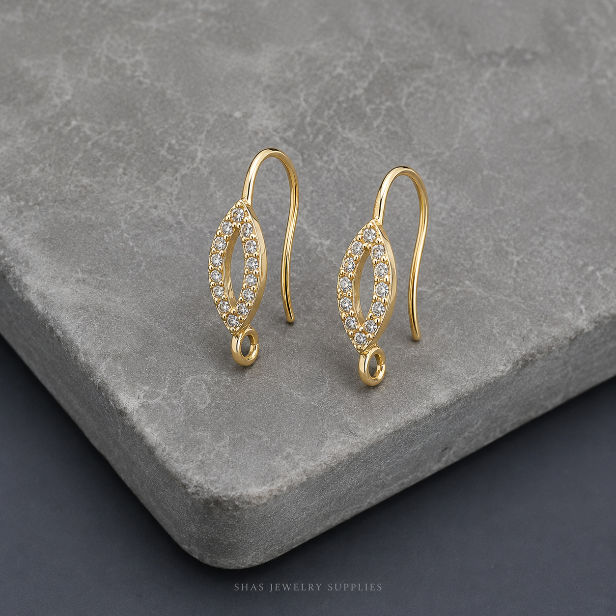 ZS01Z Zircon Hook 14k gold Plated ( 2 pc )
