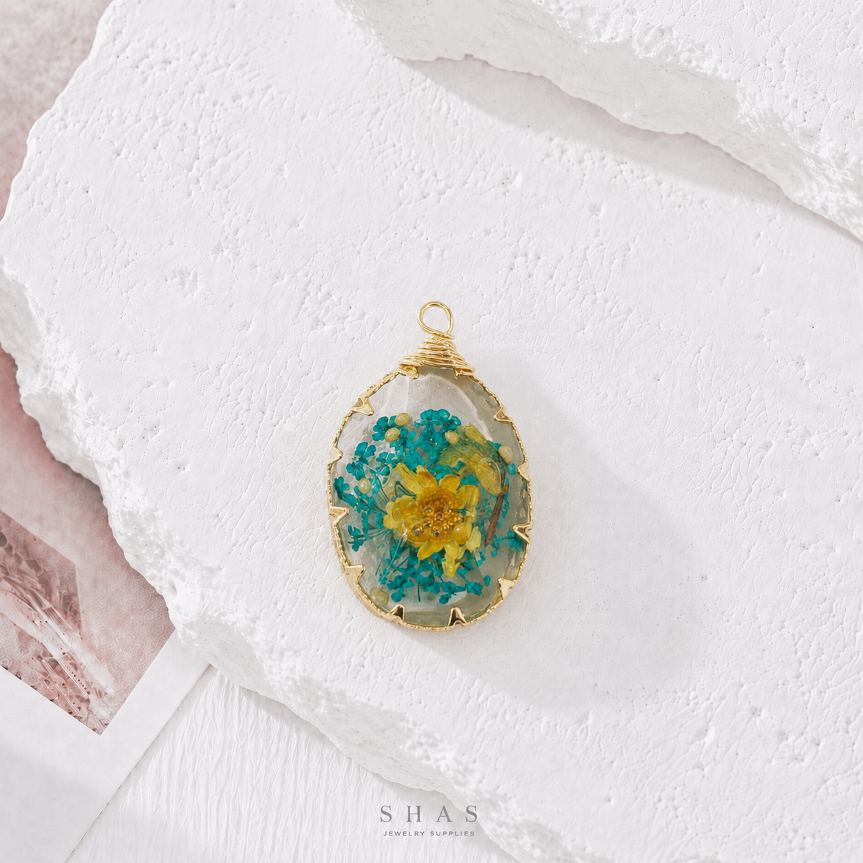 RFC02T Blue Yellow Resin Flower Pendant Charm ( 1 pc )