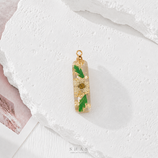 RFC01G White Resin Flower Pendant Charm ( 1 pc )