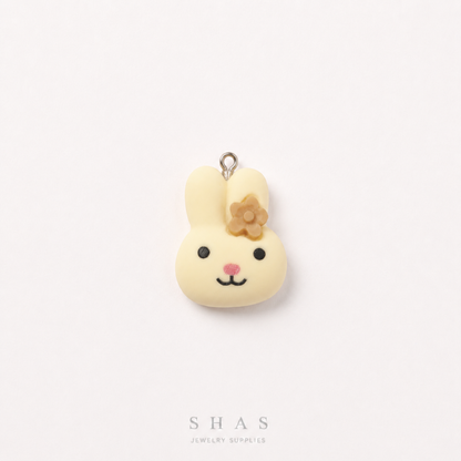 RM02E Bunny Resin Charm ( 1 PC )