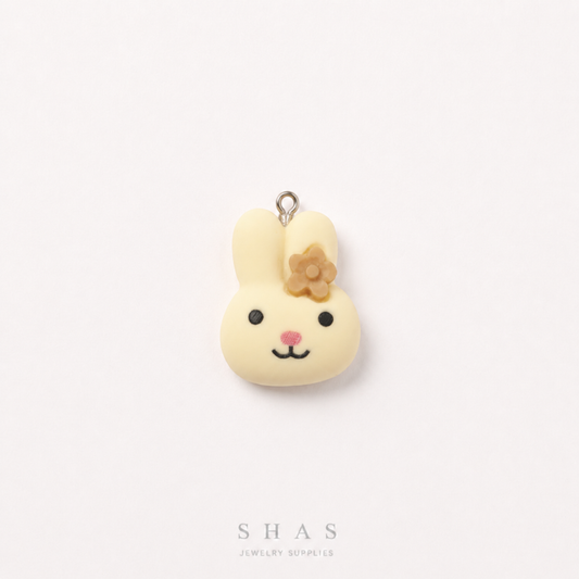 RM02E Bunny Resin Charm ( 1 PC )