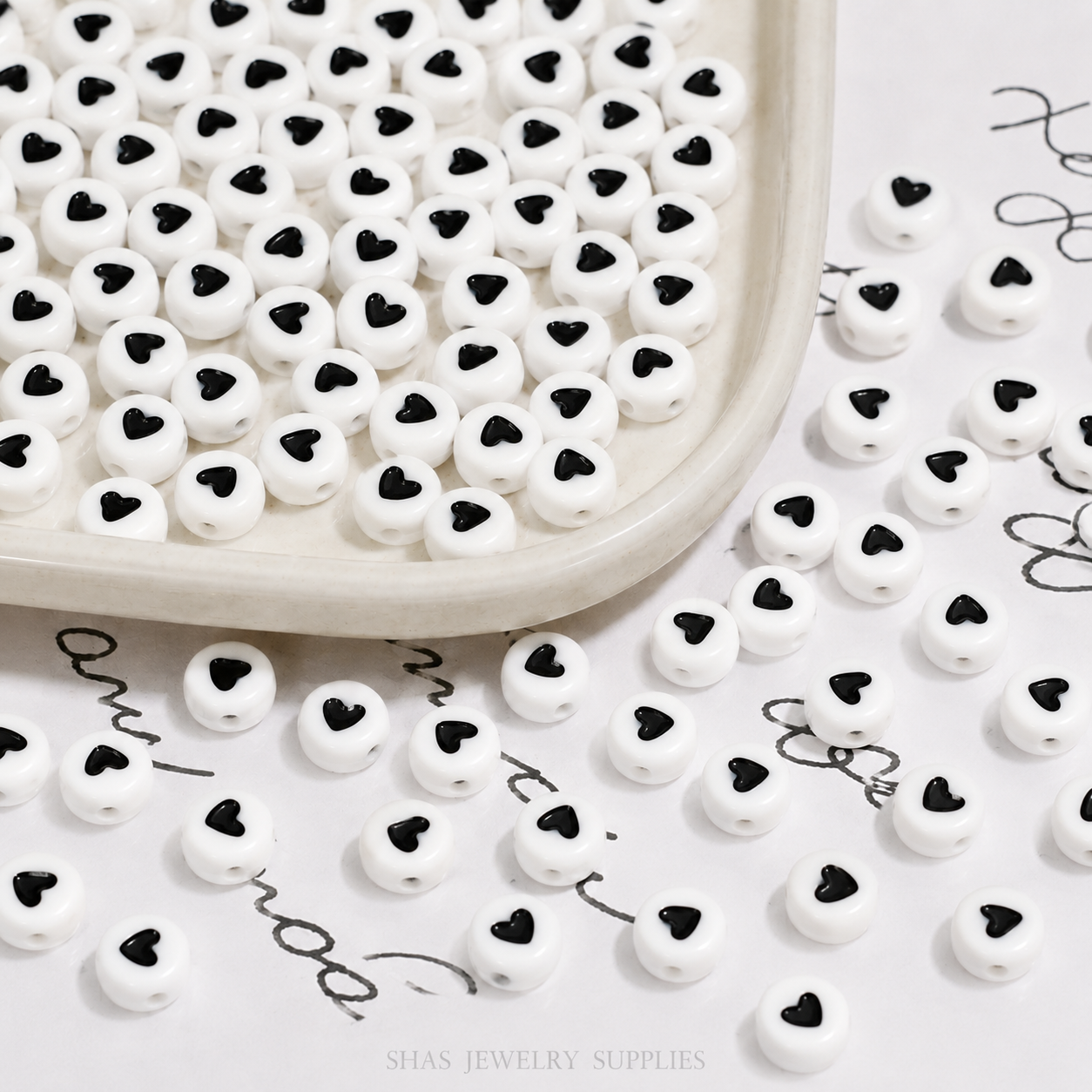 AB10A Round Heart Arcylic Bead ( 1 pc )