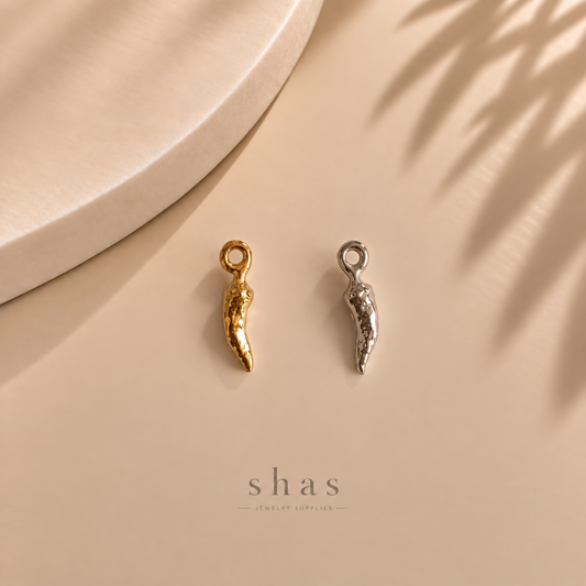 SC21A Chilli Charm ( 1 pc ) PVD Plated