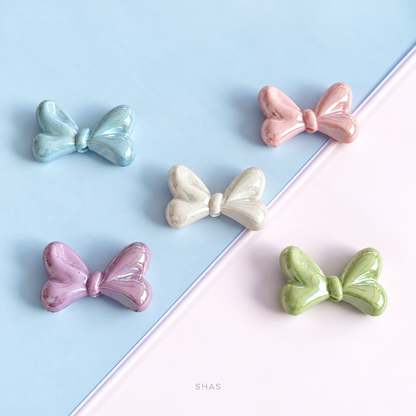 AB111 Iridescent Bow Acrylic Bead ( 1 pc )