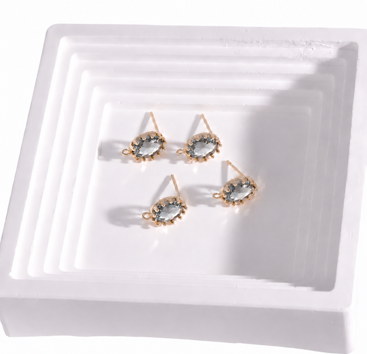ZS03W Grey Oval zircon gold plated stud ( 2 pc ) anti tarnish