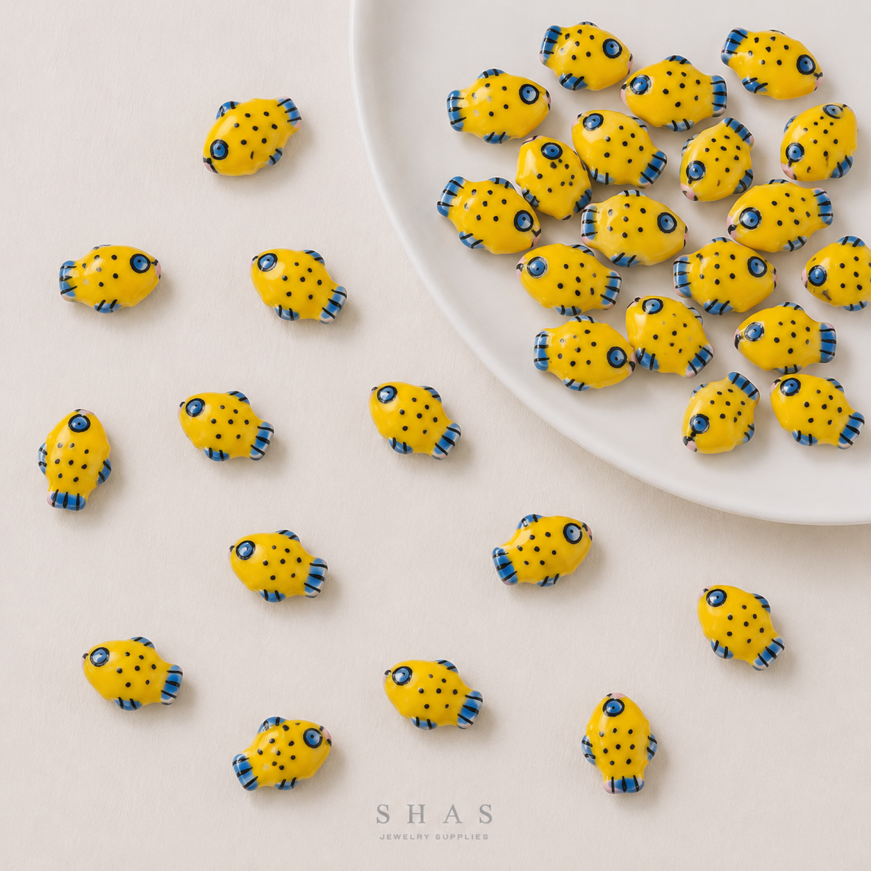 PCB25 Yellow Croaker Fish Hand-Painted Ceramic Bead ( 1 pc ) Porcelian Ceramic