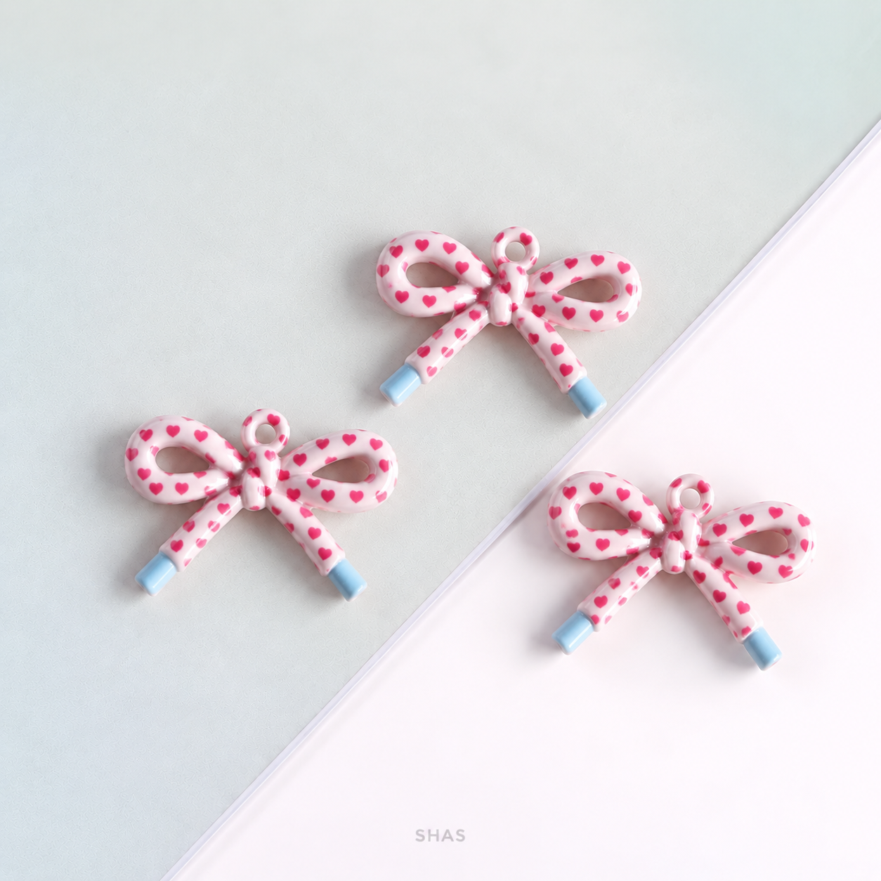 AB104 Patterned Bowknot Acrylic Bead ( 1 pc )