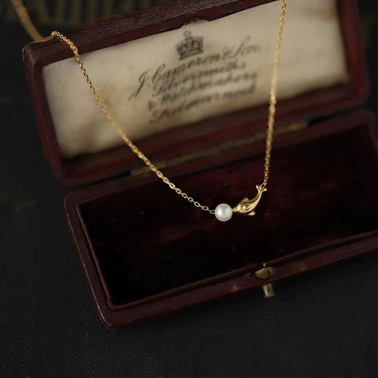 SJ 705 Baby Dolphin dainty Necklace - 18k Gold PVD plated stainless steel - Anti tarnish