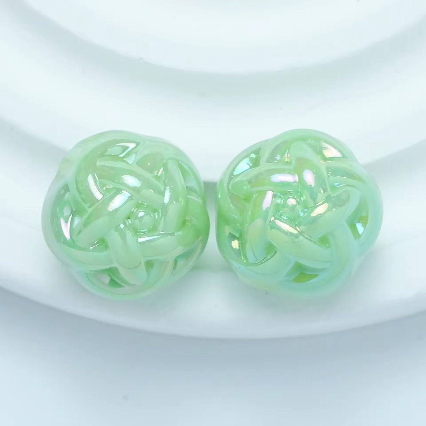 BBB 382 Yarn Ball Round Bead ( 1 pc ) UV plated Acrylic ( 16mm )