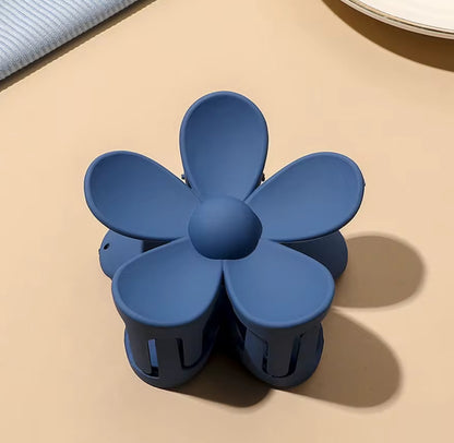 HA 16 (f) Dark Blue Daisy Hawaii Floral Hair Claw Clip ( 1 pc )