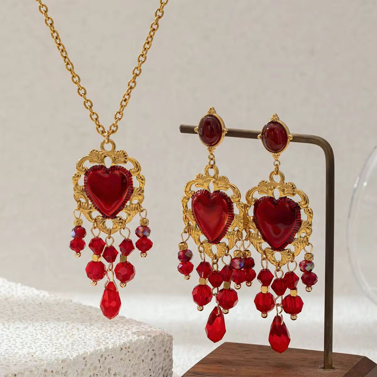 SJ 1117 Heart drop set  - 18k Gold PVD plated stainless steel - Anti tarnish