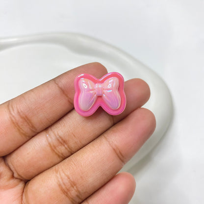 BBB 125 (D) Bow uv plated shiny irrediscent Acrylic bead (1PC)