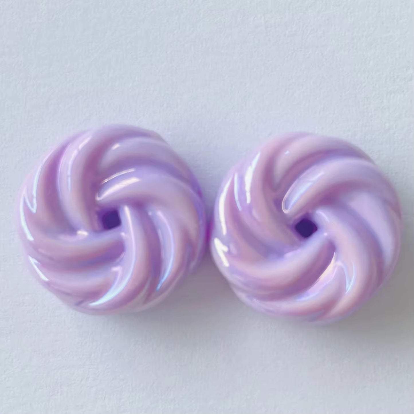 BBB 304 (c) Purple Holographic Shiny  Bead ( 1 pc ) UV Plated Acrylic ( 18 mm )