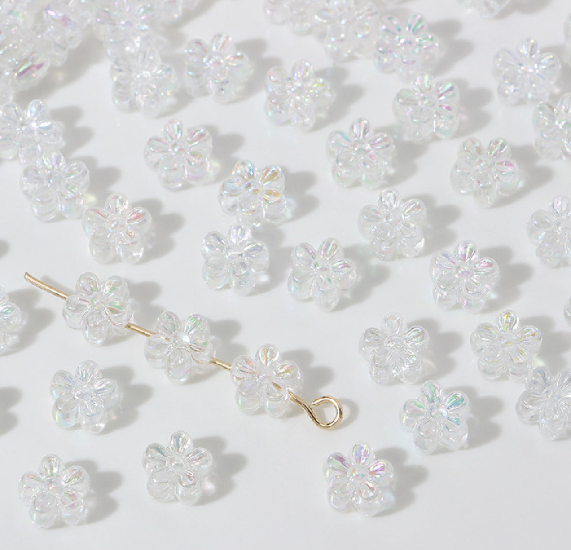 BBB 238 (d) White daisy flower candy Luminous Shiny Bead ( 1 pc ) UV Plated Acrylic ( 7 mm )