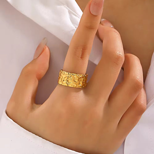 SJ 444 Textured Ring Adjustable - 18k Gold PVD plated stainless steel - Anti tarnish - Wholesale