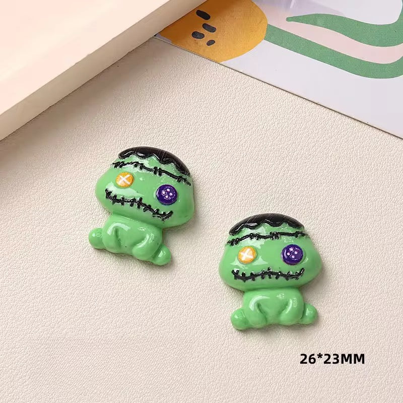 BBB 076 (b) Spooky Halloween themed resin charm ( 1 pc ) with / without Hook