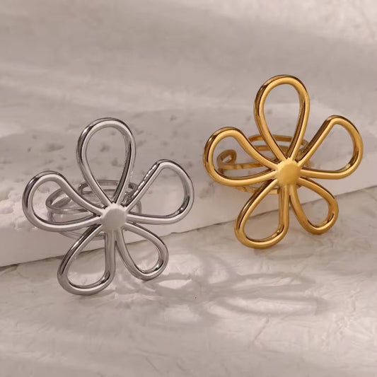 SJ 596 Chunky Floral Style Ring Adjustable - 18k Gold PVD plated stainless steel - Anti tarnish
