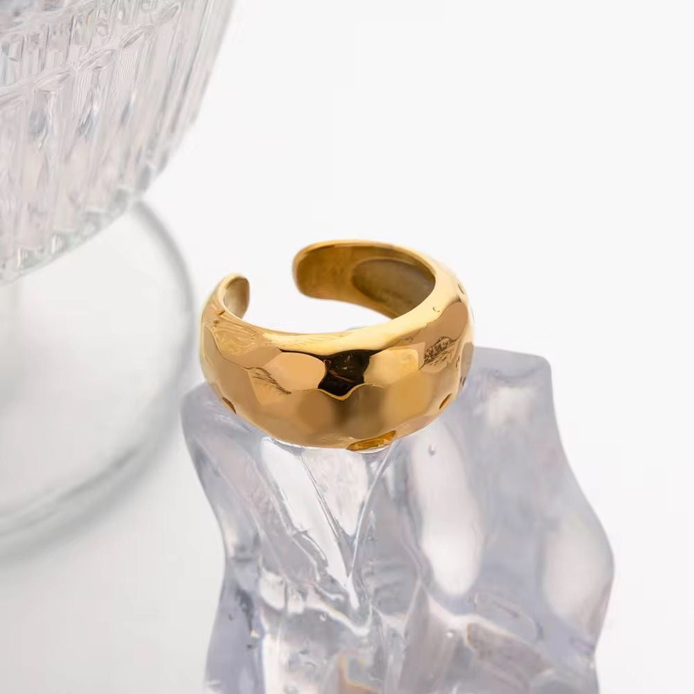 SJ 495 - Thick chunky ring- premium collection - 18k Gold PVD plated stainless steel - Anti tarnish - Wholesale