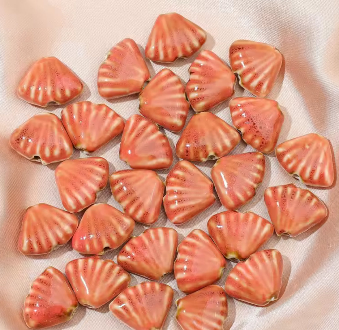 BBB 216 (h) Muted Pink Fan Shell Porcelian Ceramic bead ( 1 pc ) High Shine ( 18:23 mm )
