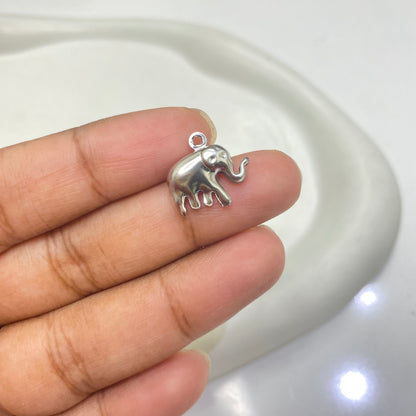 SC02E Elephant charm silver PVD  plated 316 stainless steel ( 1 pc ) anti tarnish