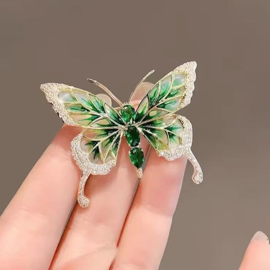 BR 13 Emerald Butterfly zircon brooch  ( 1 pc ) Tarnish Resistant