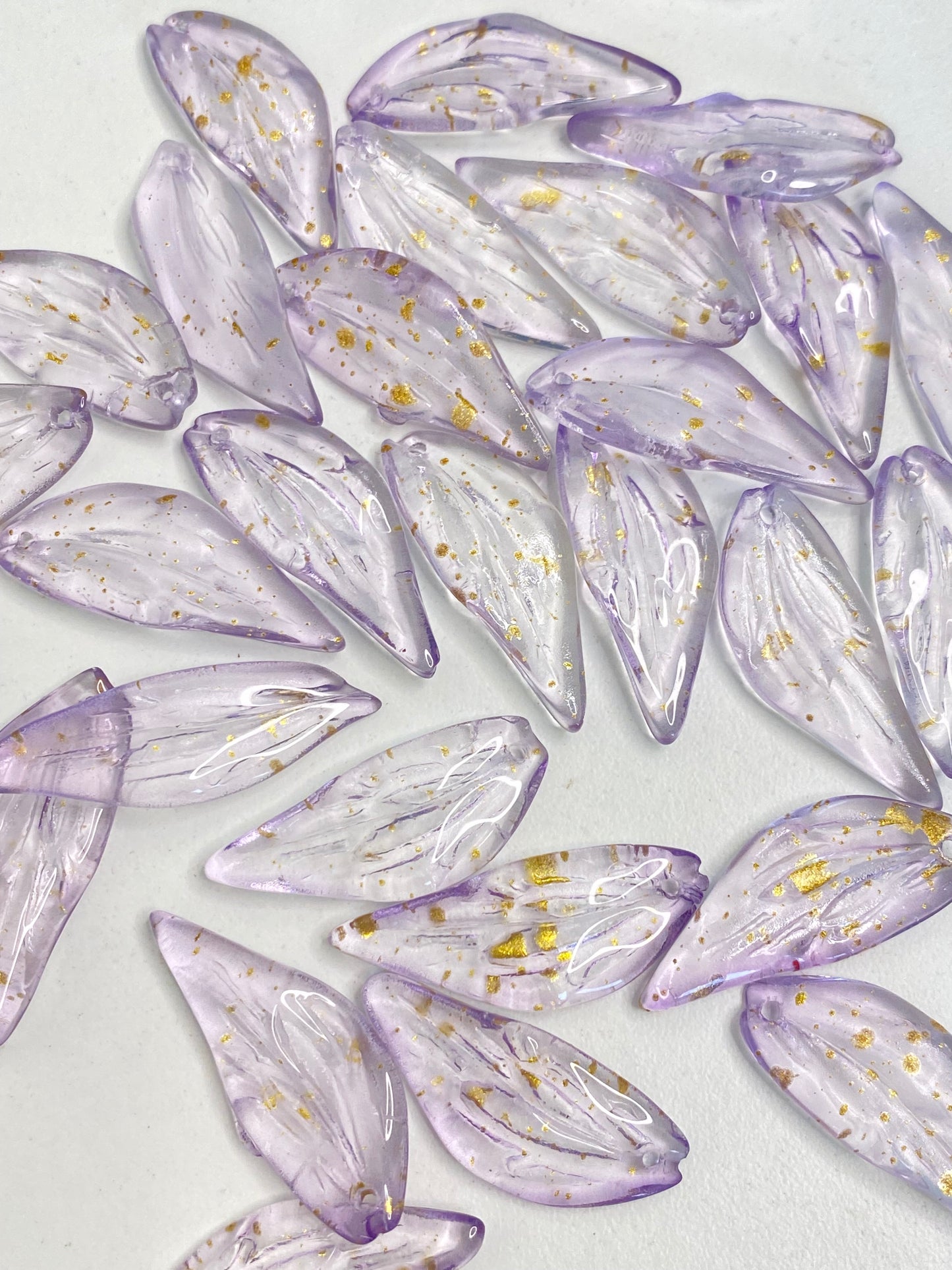 BBB 224 (d) Glittery Purple Leaf Crystal glass bead ( 1 pc ) ( 5:26 mm )