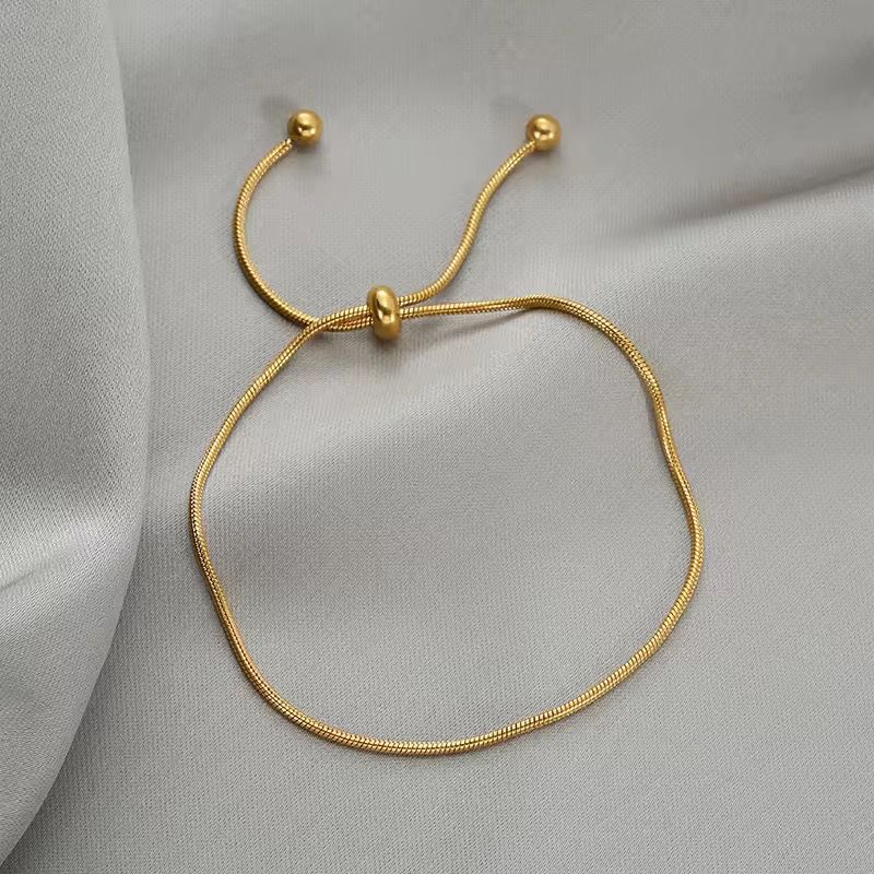 BSJ20B Elara Knot Bracelet 18k Gold PVD plated