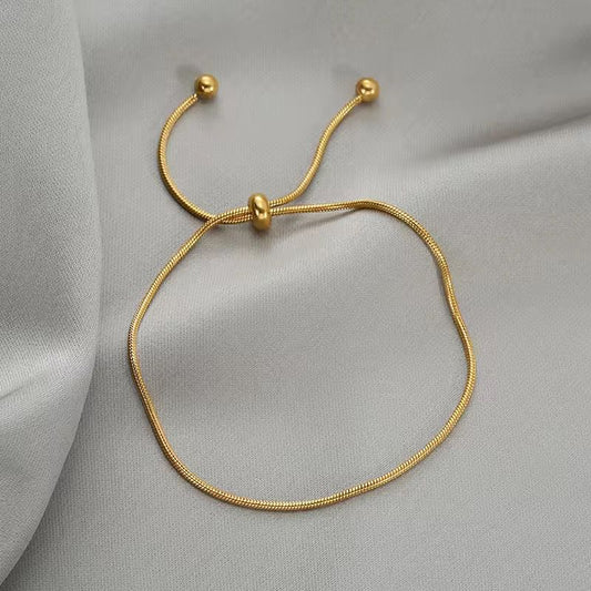 BSJ20B Elara Knot Bracelet 18k Gold PVD plated