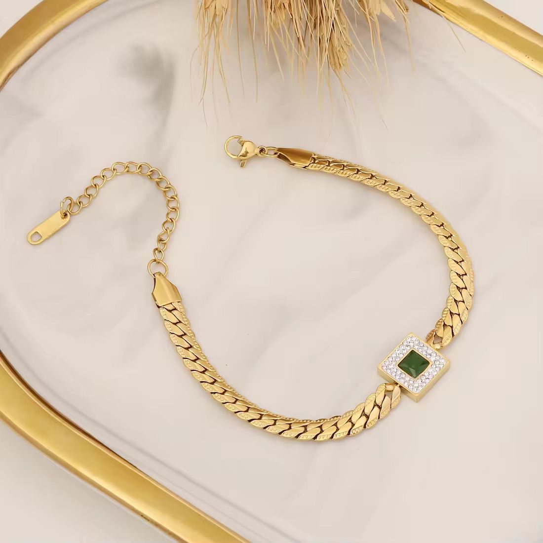 SJ 523 Rectangle emerald zircon snake chain bracelet - 18k Gold PVD plated stainless steel - Anti tarnis