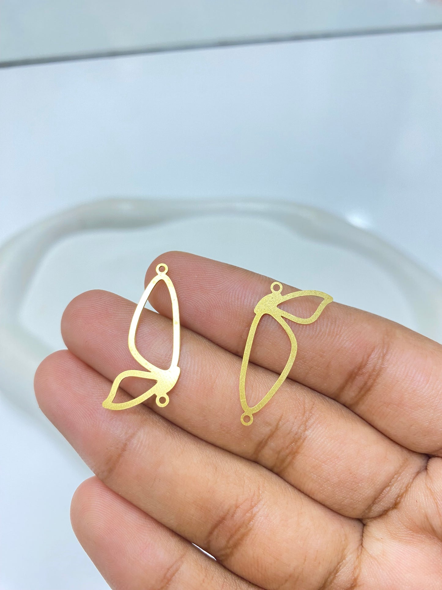 B 2497 Hollow Butterfly connector charm ( 1 pc )