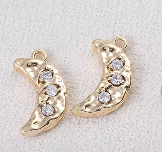 SS 05 (b) Moon Zircon Charm 14k gold plated ( 1 pc ) Anti tarnish ( 17*6 mm )
