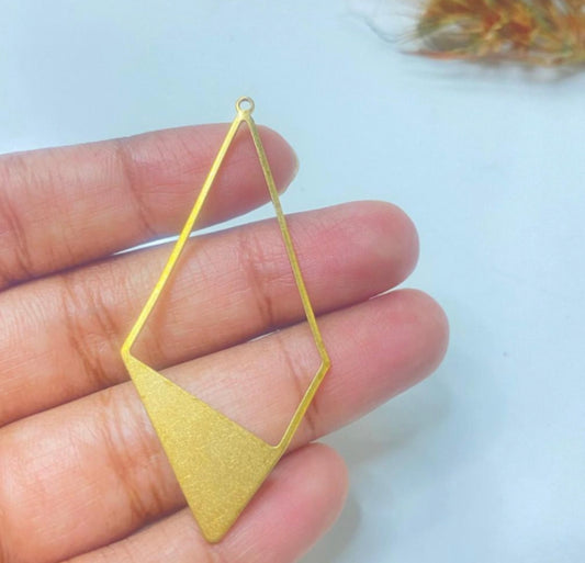 SS 10 Rhombus charm