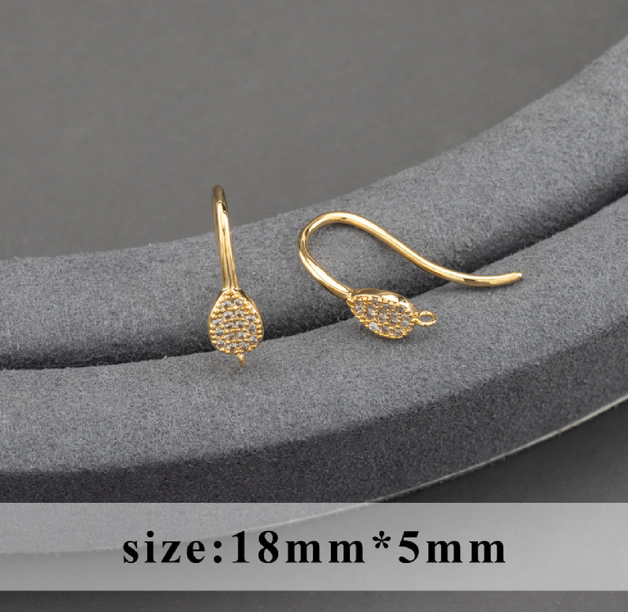 SS 1082 Zircon Hook 18k gold plated ( 2 pc ) Anti tarnish